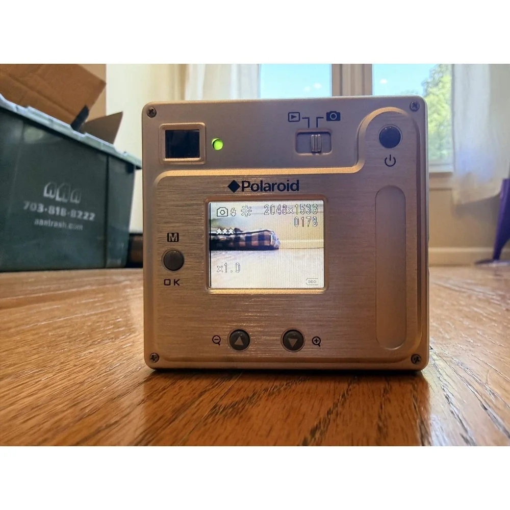 Polaroid PDC 3080 3.2MP Digital Camera Tested Working w/ Case & 256MB SD Card